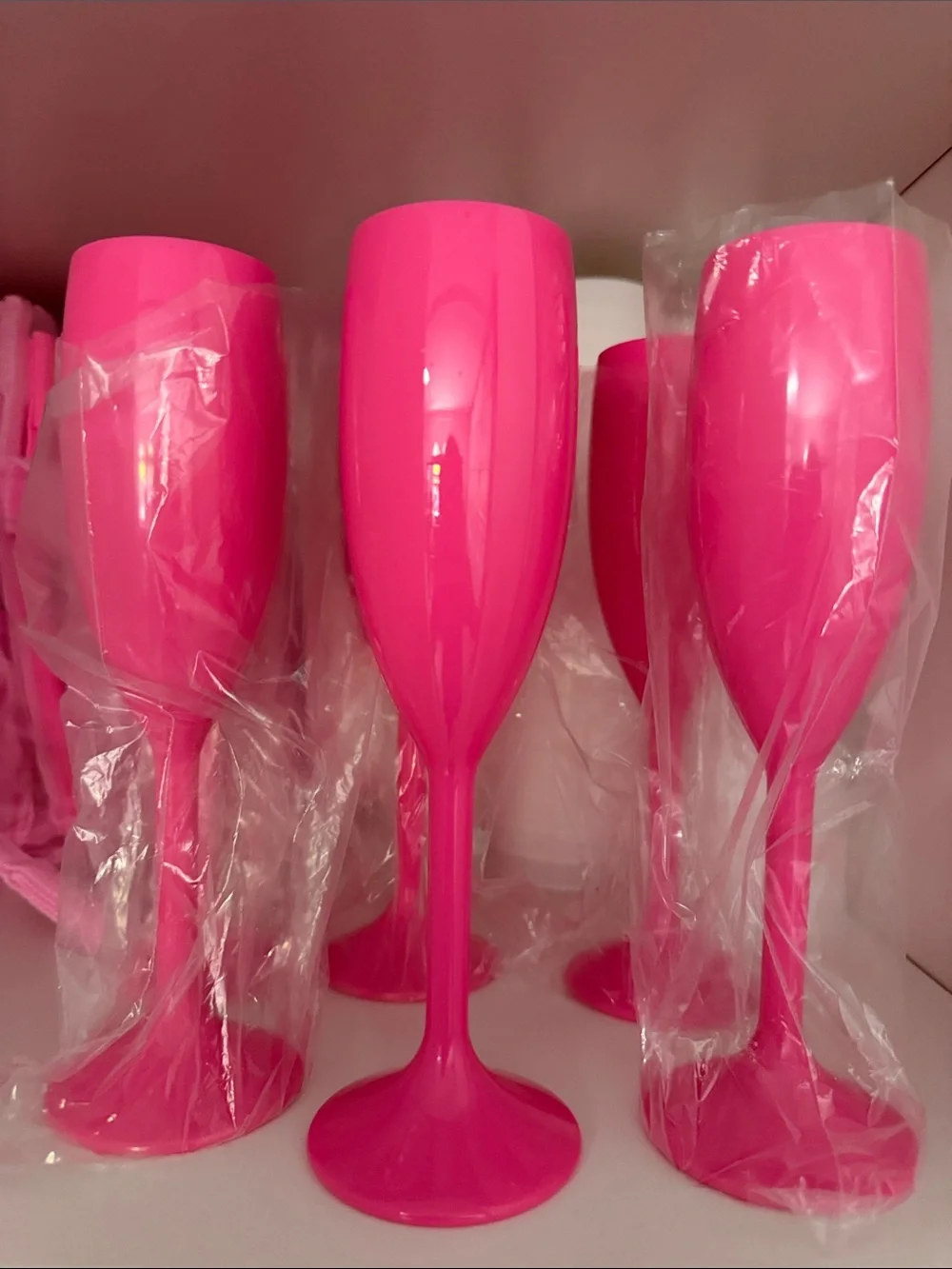 Pink acrylic Champagne Flutes - Set of 6